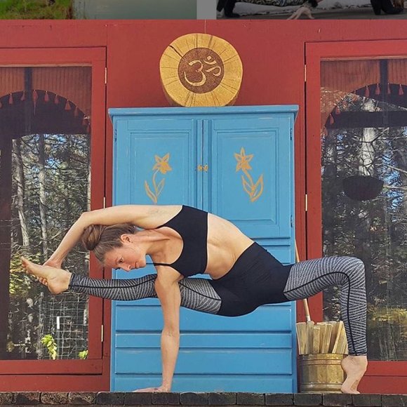 💚YOGA DEMOCRACY LEGGINGS MOVED TO 15 PIECE BOX! - Picture 7 of 12